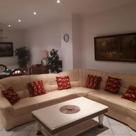 Apartement Tina Apartament